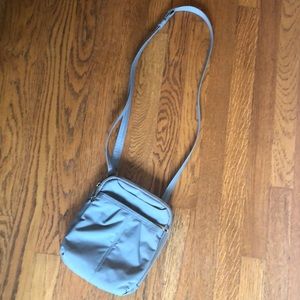 Travelon city slim travel bag